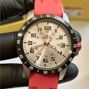 Invicta Pro Diver Stratus Ref. 40002 Silver SS 45mm Watch | New w/ Box & Papers